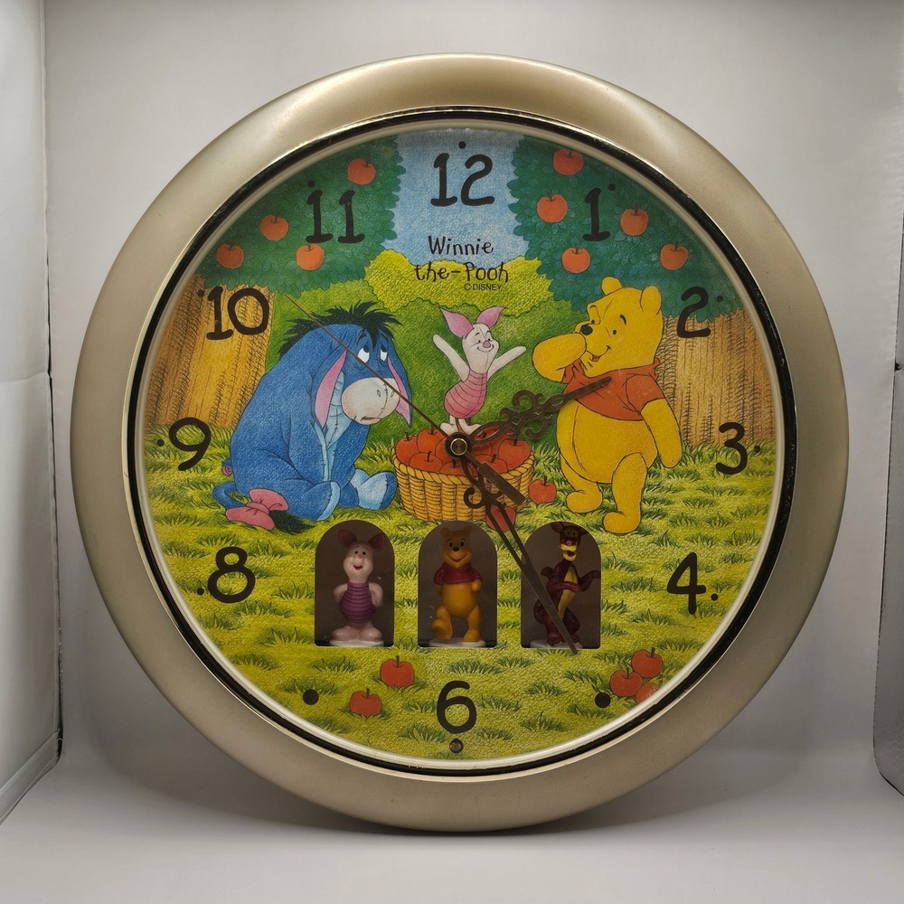 VTG DISNEY Winnie the Pooh Musical Wall Clock Gold Round - Display or Parts Only